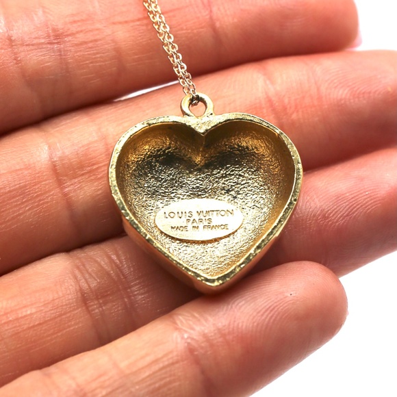 Louis Vuitton Heart Gold Plated - Picture 4 of 8